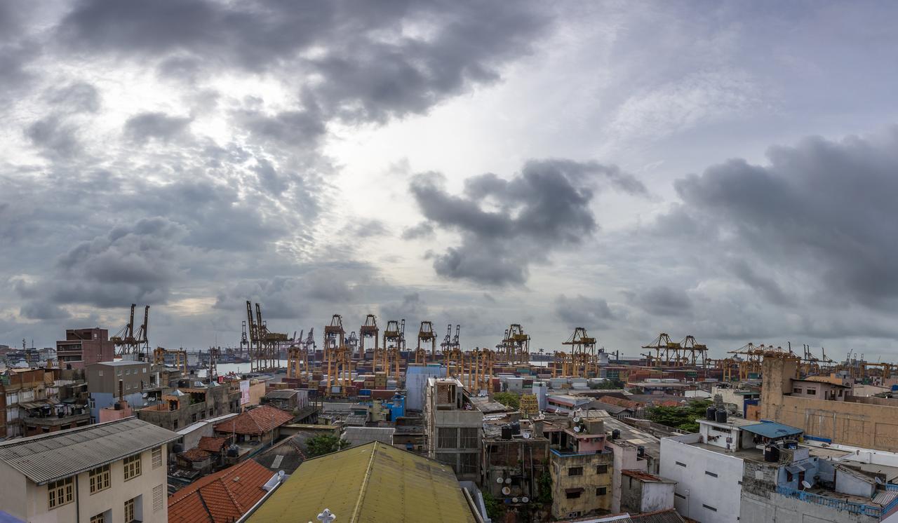 Metro Port